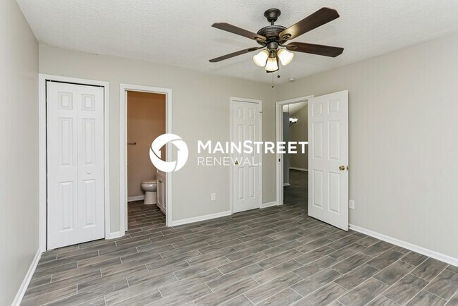 Building Photo - 3 Bedroom Pet-Friendly Home in Snellville, GA with Main Street Renewal