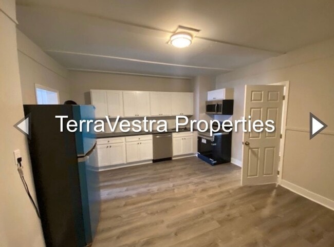 Building Photo - Recently Renovated 3 Bed in Millville!