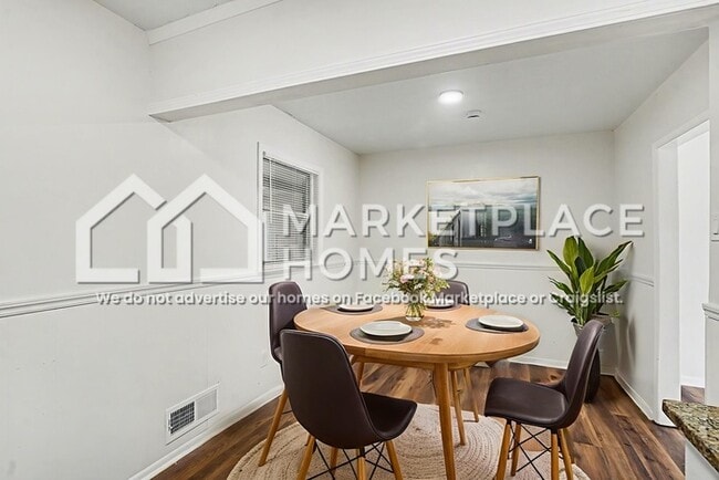 Building Photo - 10199 Foxfire Terrace