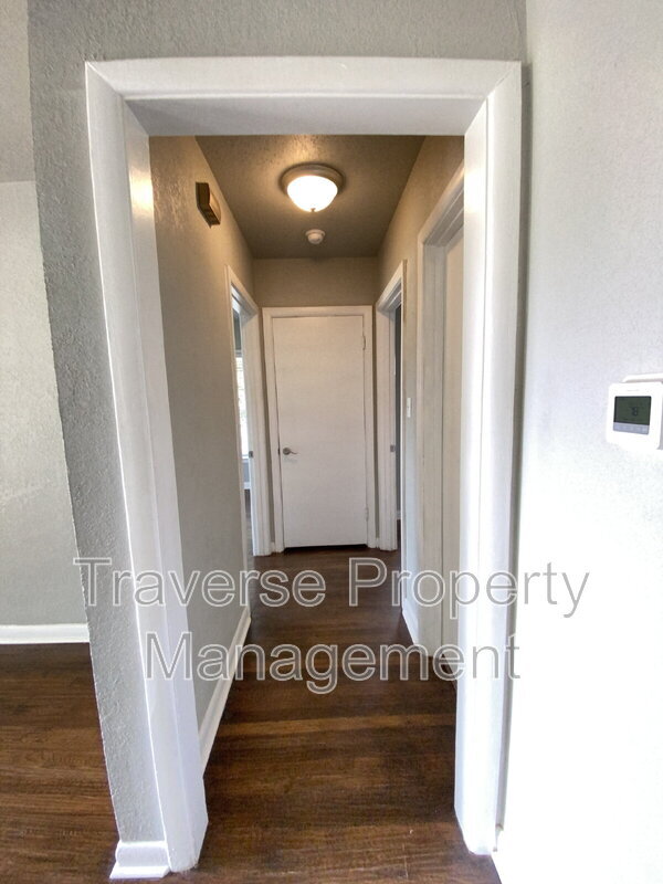 Building Photo - 3032 Marys Ln