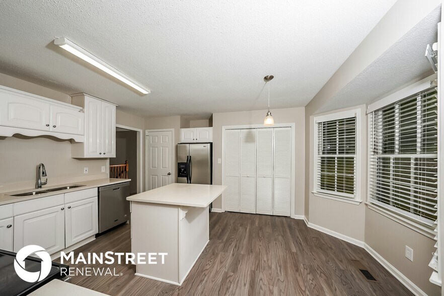 Building Photo - 1704 Native Dancer Dr