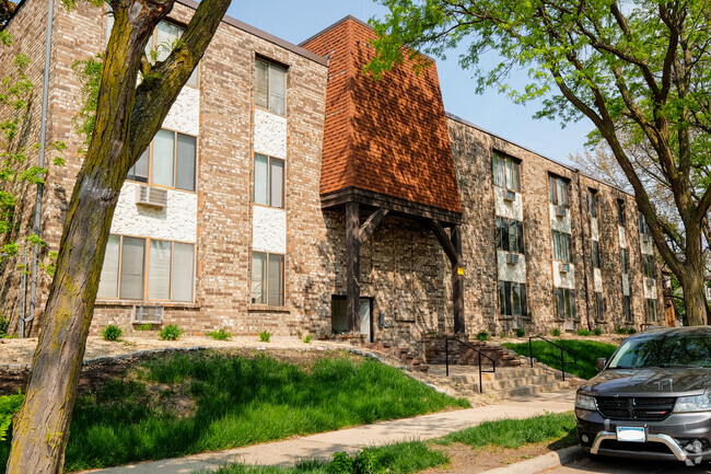 Building Photo - Mansard Apartments