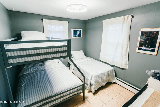 Building Photo - 13 Decatur Ave