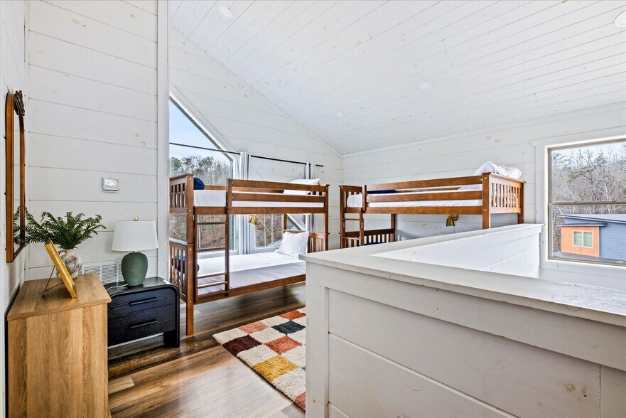 Building Photo - 532 Warbonnet Wy