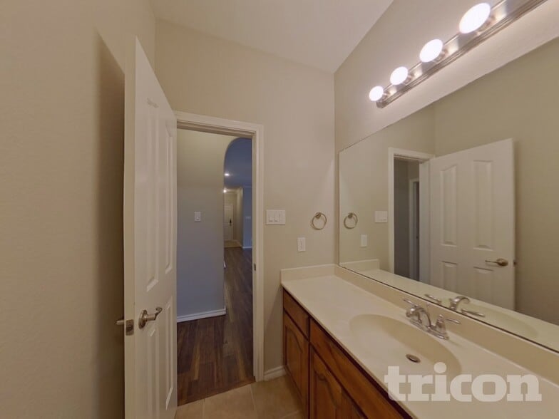 Building Photo - 837 Jodie Dr