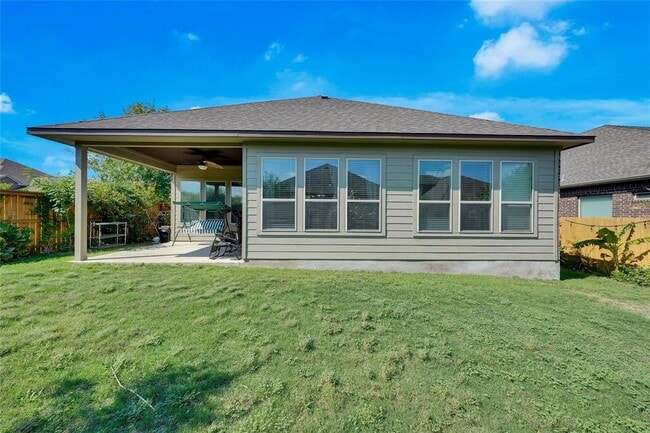 Building Photo - 2701 Madelena Ct
