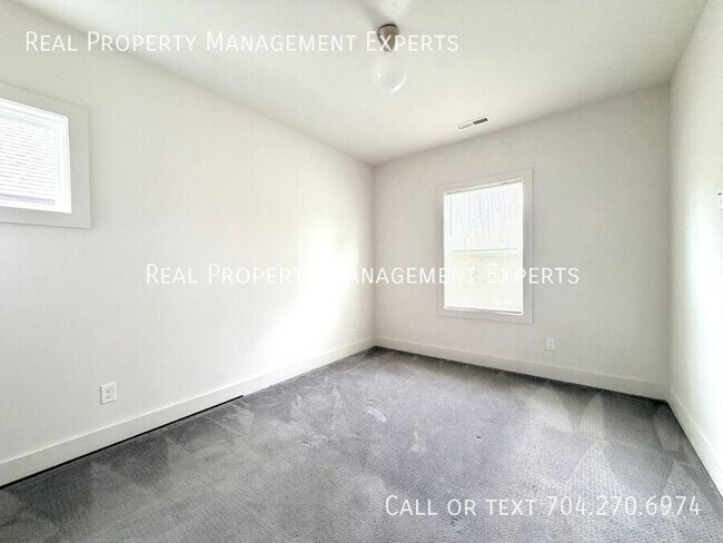 Building Photo - 4115 Merlane Dr