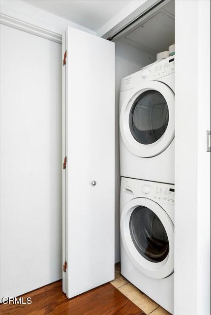 Building Photo - 200 N San Fernando Rd