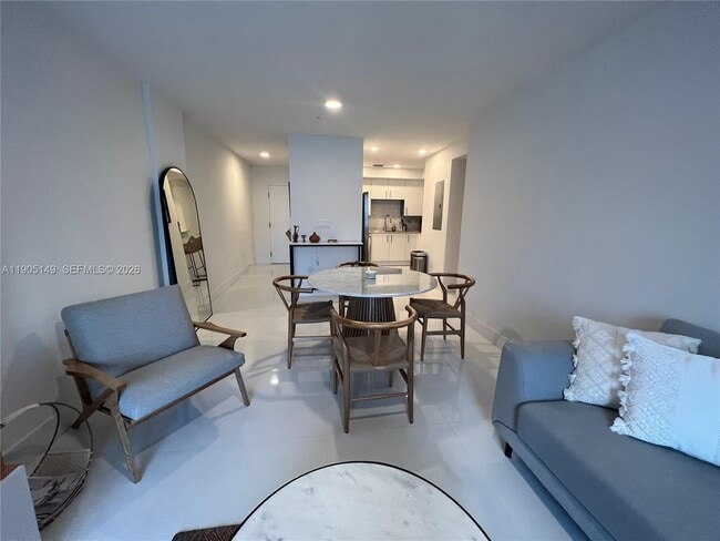 Building Photo - 10950 NW 82nd St