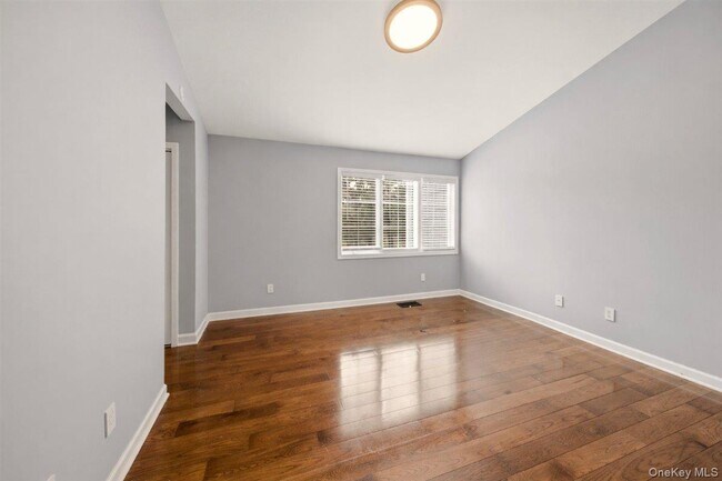 Building Photo - 42 Clarewood Dr