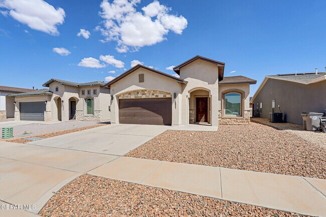 Building Photo - 14937 Tierra Fortaleza Ave