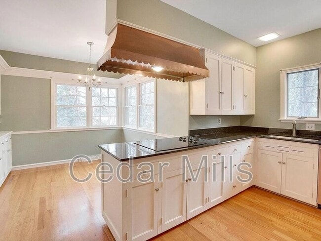 Building Photo - 8200 E Tipperary St