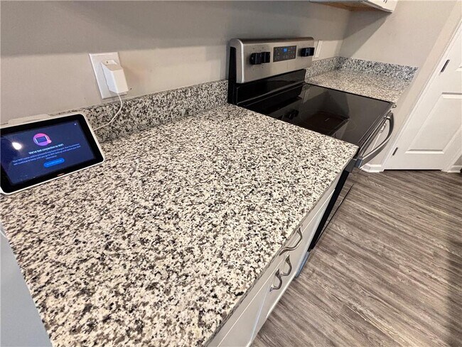 Building Photo - 111 Millers Ln