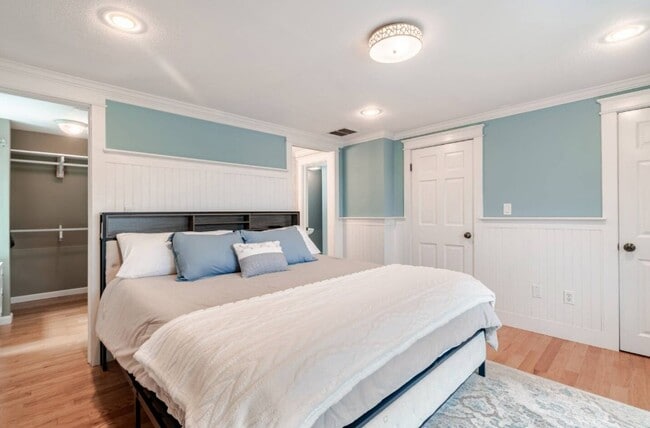 Building Photo - 45 Indian Hill Ave