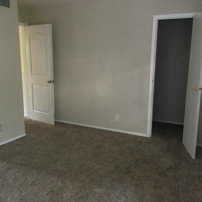 Building Photo - 11002 Hammerly Blvd