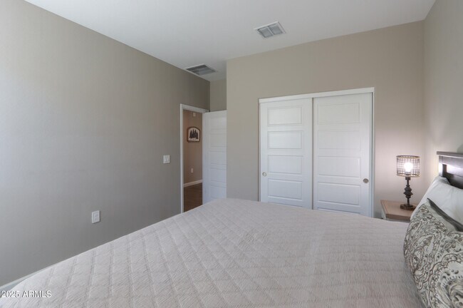 Building Photo - 44583 W Palo Olmo Rd