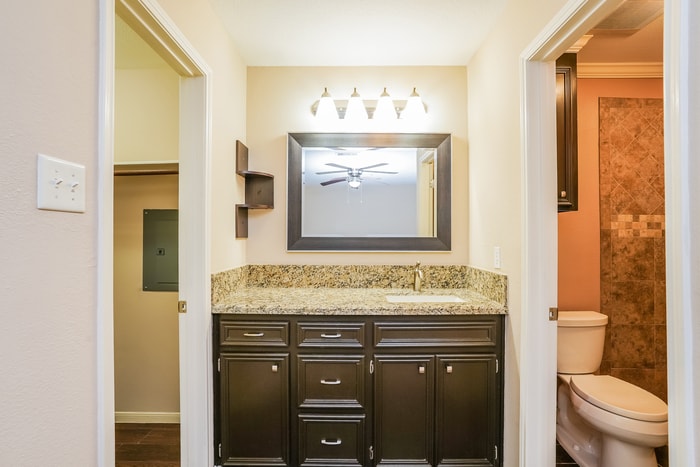 Building Photo - 152 Bastrop St