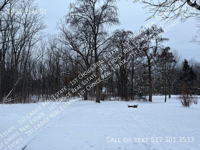 Building Photo - 1951 Elm St