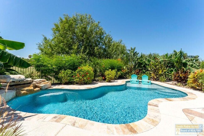 Building Photo - 28 Cypress Point Dr