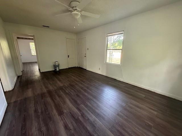 Building Photo - 1557 Sycamore St