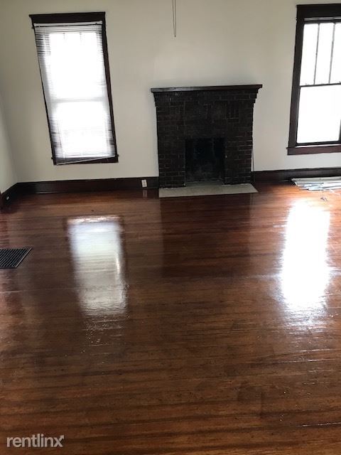 Building Photo - 2 br, 1 bath House - 617 East Moulton street