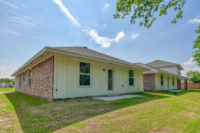 Building Photo - 928 Varenna Ct