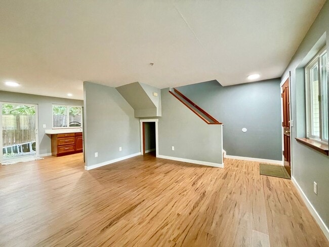 Building Photo - 15313 15th Ave NE