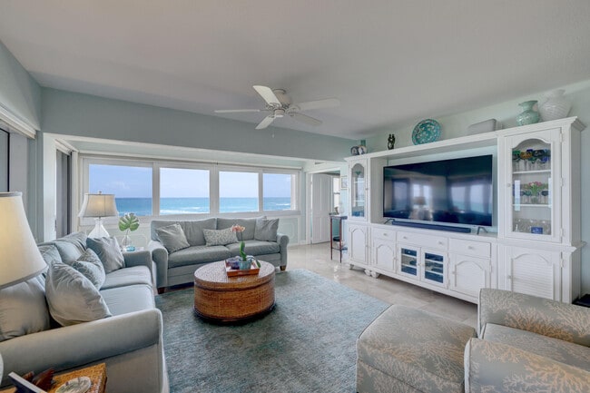 Building Photo - 1555 NE Ocean Blvd