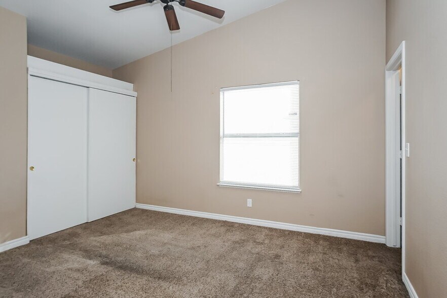 Building Photo - 7125 W Tropical Island Cir