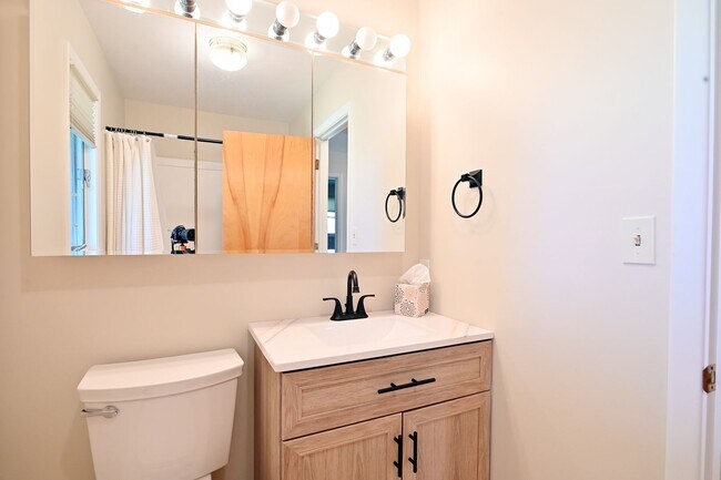 Building Photo - 272 WY-335