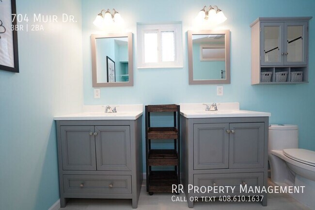 Building Photo - 704 Muir Dr