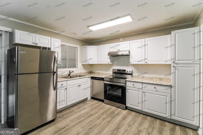 Building Photo - 1077 Ponderosa Park Dr
