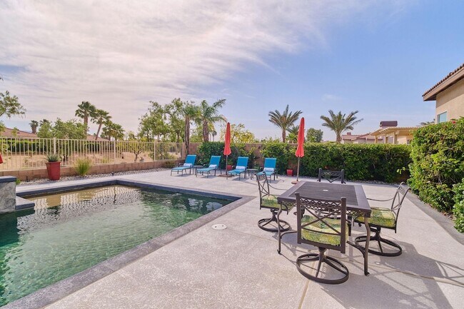 Building Photo - 43424 Bordeaux Dr