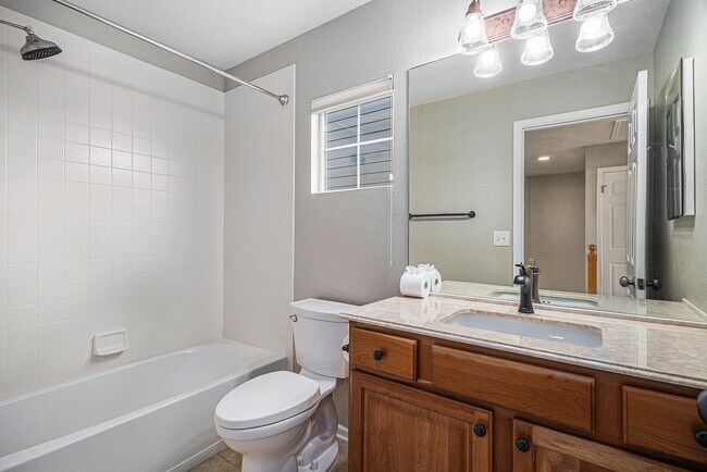 Building Photo - 4 bed/4 bath, Three Story Home Backing to ...