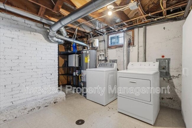 Building Photo - 3077 Benton St