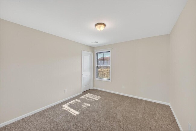 Building Photo - 4119 Thimbleberry Dr
