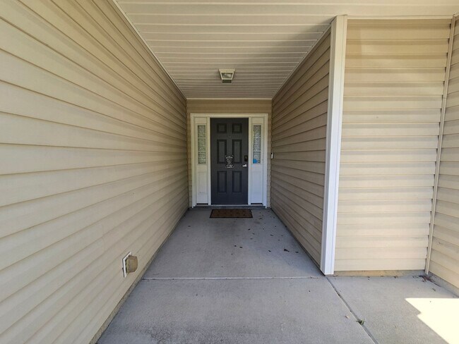 Building Photo - 362 Broad Dr