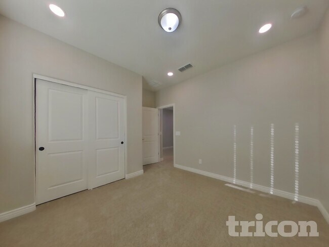 Building Photo - 24896 N 144th Ln