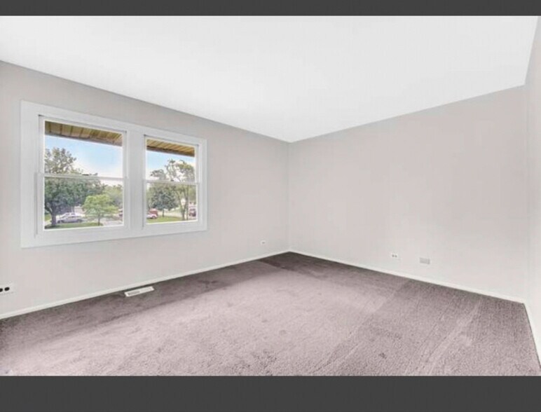 Building Photo - 1765 Short Ave