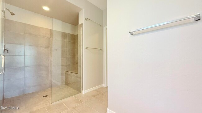 Building Photo - 25945 W Horsham Dr