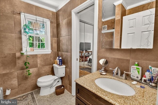 Building Photo - 4009 Simms Dr