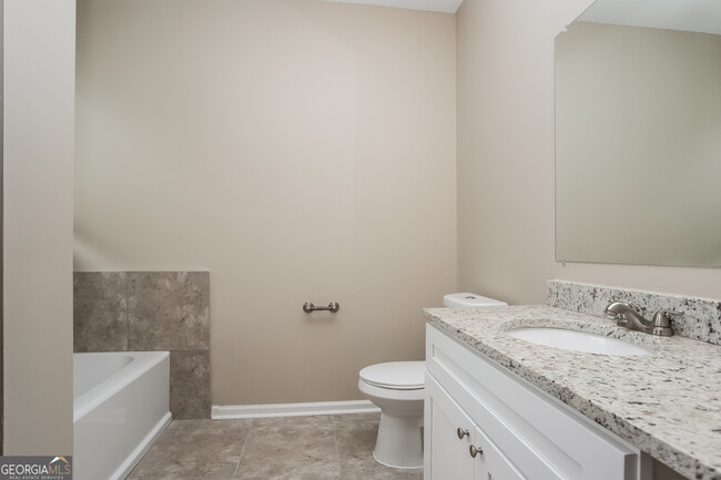 Building Photo - 475 Brookford Ct