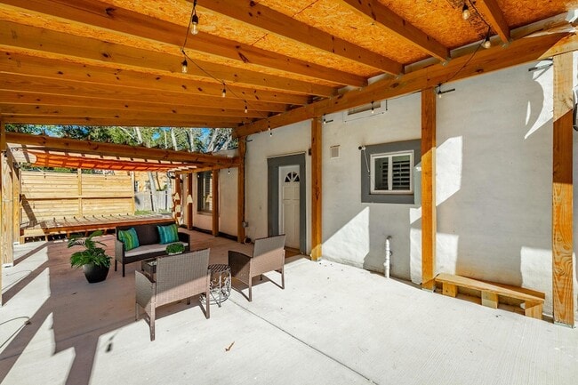 Building Photo - 103 S Germantown Rd