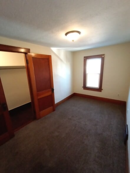 Bedroom - 898 1st St NE