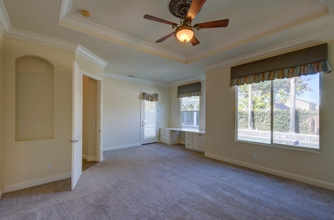 Building Photo - 1087 Loyola Ave