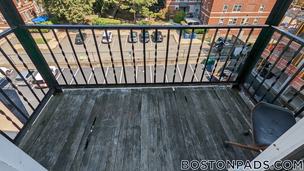 Building Photo - 127 Washington St