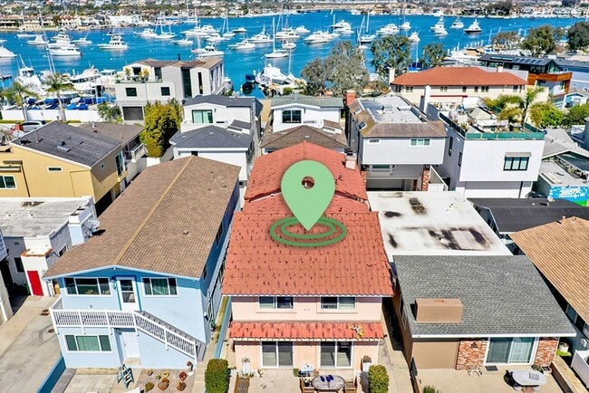 Building Photo - 618 W Balboa Blvd