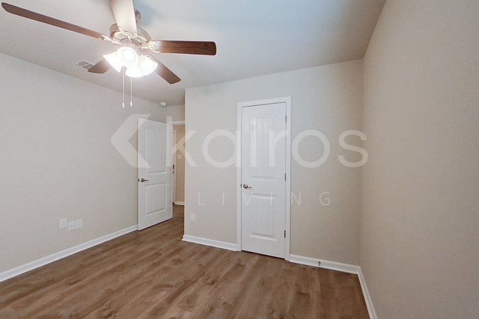 Building Photo - 204 Yardley Ct