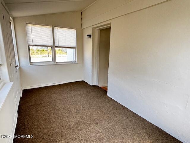 Building Photo - 547 Harding Ave