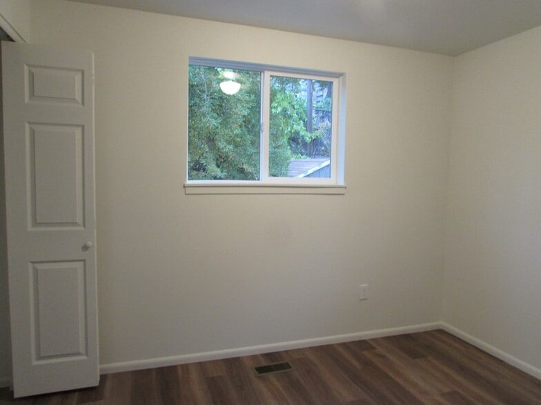 Building Photo - 278 Quince St
